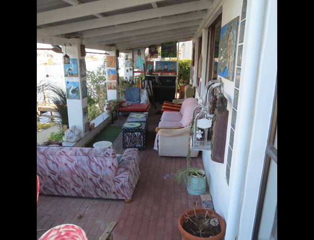 4 BEDROOM FREEHOLD FOR SALE IN PORT OWEN
